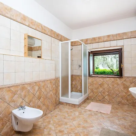 Nice In W/ Outdoor Swimming Pool&1 Bedrooms
